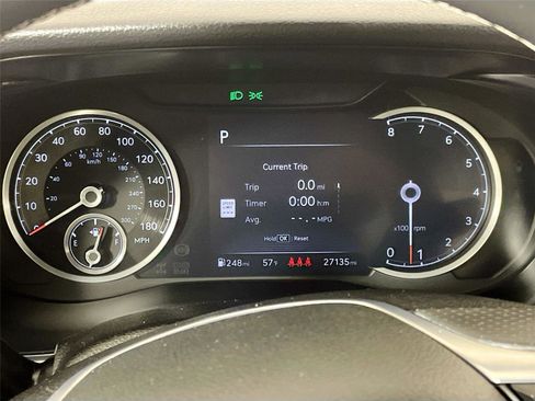 Used 2025 Genesis G70 2.5T image 13