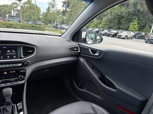Used 2019 Hyundai Ioniq Limited FWD image 15