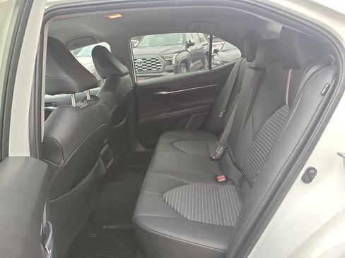 Used 2023 Toyota Camry SE image 28