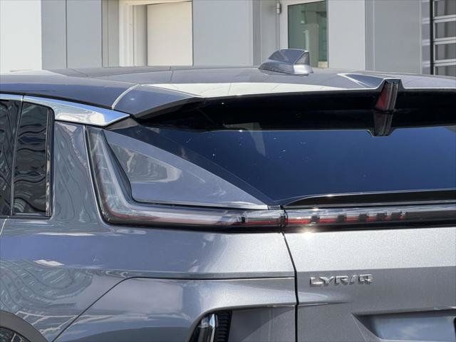 Used 2023 Cadillac Lyriq 2WD image 14