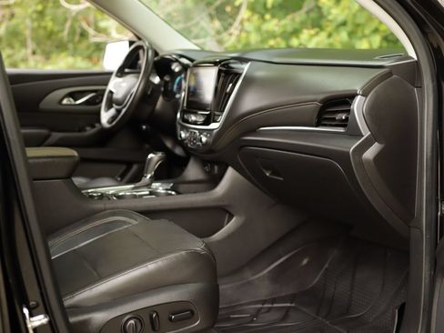 Used 2020 Chevrolet Traverse Premier w/ Redline Edition FWD image 37