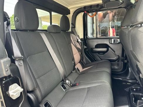 Used 2020 Jeep Gladiator Sport w/ Quick Order Package 24S AWD/4WD image 35