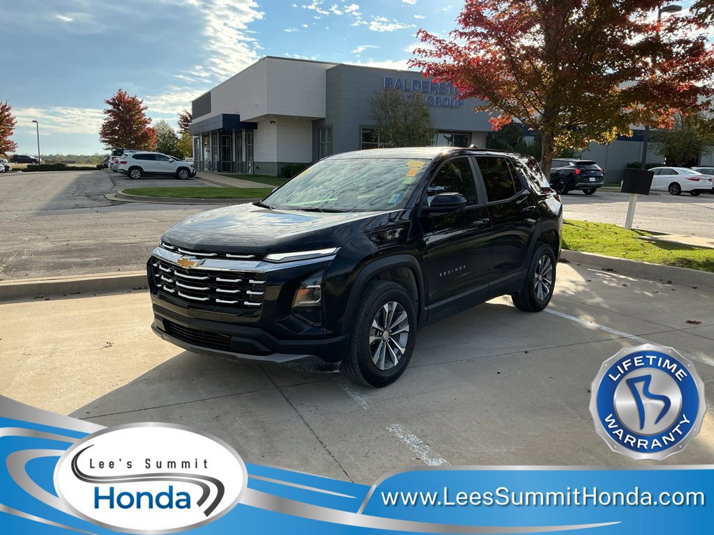 Used 2025 Chevrolet Equinox LT FWD image 1