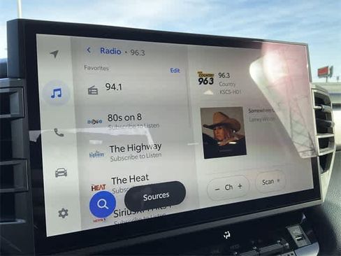 Used 2025 Toyota Tundra Limited image 21