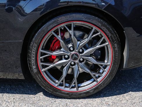 Used 2023 Chevrolet Corvette Stingray Premium Conv w/ Z51 Performance Package RWD image 18