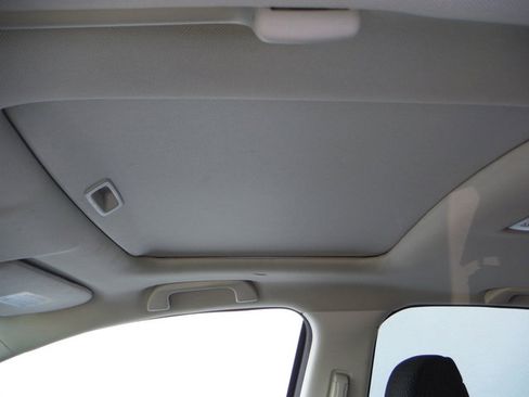 Used 2016 Honda CR-V EX image 10