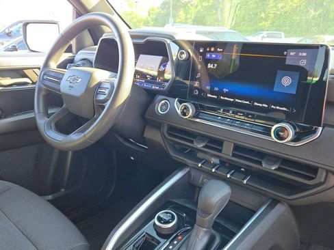 Certified 2024 Chevrolet Colorado Trail Boss w/ Advanced Trailering Package AWD/4WD image 8