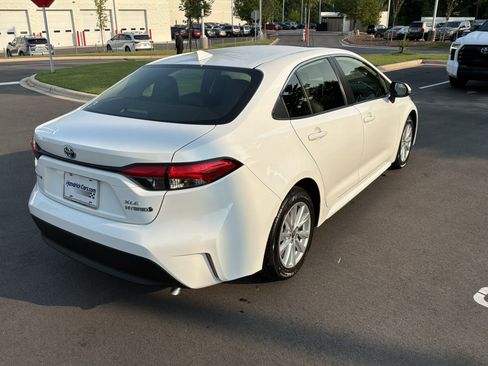 Used 2023 Toyota Corolla XLE FWD image 10