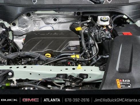 Used 2025 Chevrolet Trax ACTIV w/ Sunroof Package FWD image 29