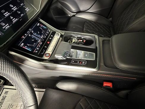 Used 2025 Audi SQ8 Premium Plus w/ 23" Wheel Package AWD/4WD image 23
