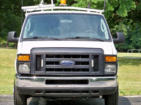 Used 2013 Ford E-150 and Econoline 150 w/ PWR Group image 6