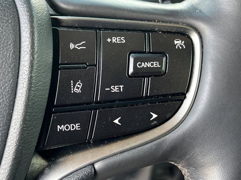 Used 2021 Lexus ES 350 w/ Premium Package image 27