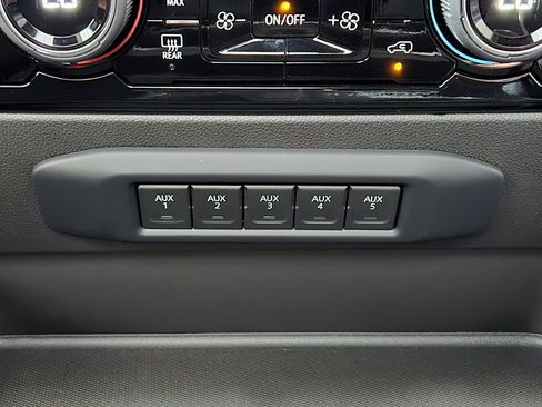Used 2025 Chevrolet Silverado 3500 High Country w/ High Country Premium Package AWD/4WD image 22