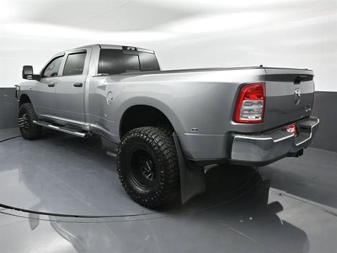 Used 2024 RAM 3500 Tradesman w/ Chrome Appearance Group AWD/4WD image 4