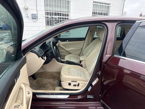 Used 2014 Volkswagen Passat TDI SEL Premium image 10