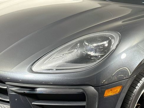Certified 2023 Porsche Macan AWD/4WD image 26