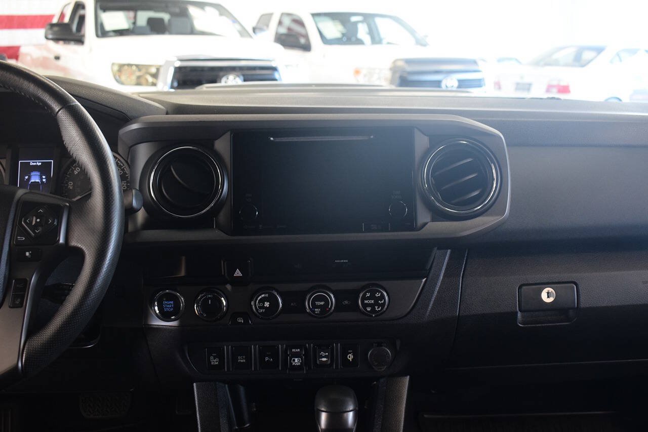 Used 2019 Toyota Tacoma TRD Sport w/ Technology Package AWD/4WD image 33