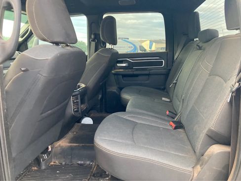 Used 2024 RAM 3500 Big Horn w/ Sport Appearance Package AWD/4WD image 4