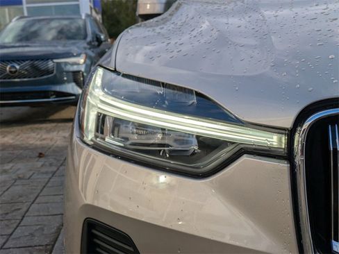 Certified 2023 Volvo XC60 B5 Ultimate w/ Protection Package Premier image 10