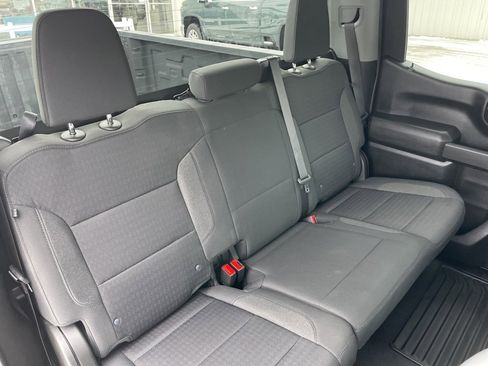 Used 2023 Chevrolet Silverado 1500 Custom image 16