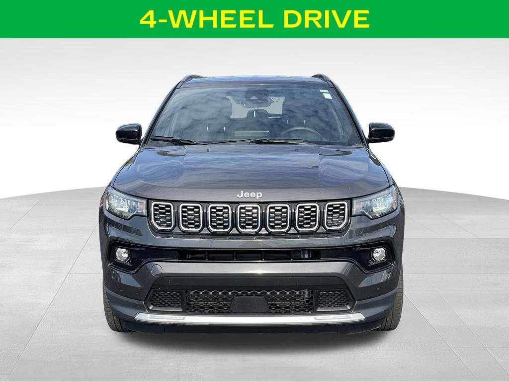 Used 2024 Jeep Compass Limited AWD/4WD image 3