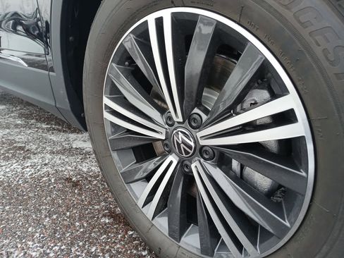 Certified 2024 Volkswagen Tiguan Wolfsburg Edition image 52