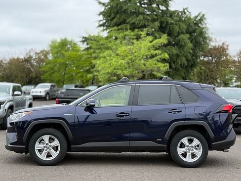 Certified 2021 Toyota RAV4 XLE AWD/4WD image 2