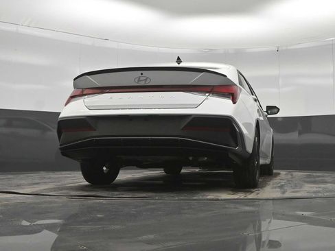 New 2026 Hyundai Elantra SEL Sport FWD image 36