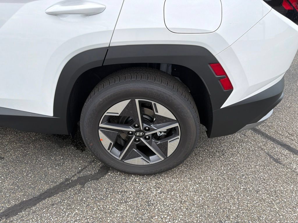 New 2026 Hyundai Tucson SEL Plus AWD/4WD image 12
