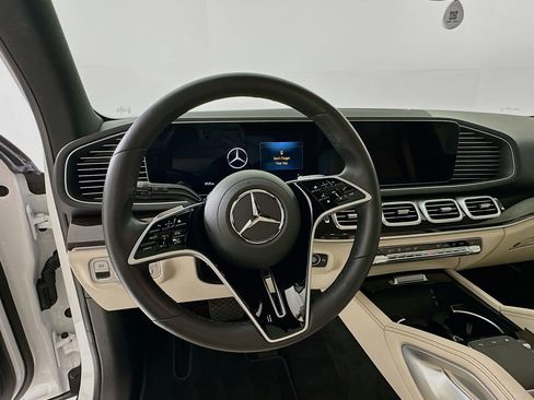 Certified 2025 Mercedes-Benz GLE 450 GLE 450 image 12