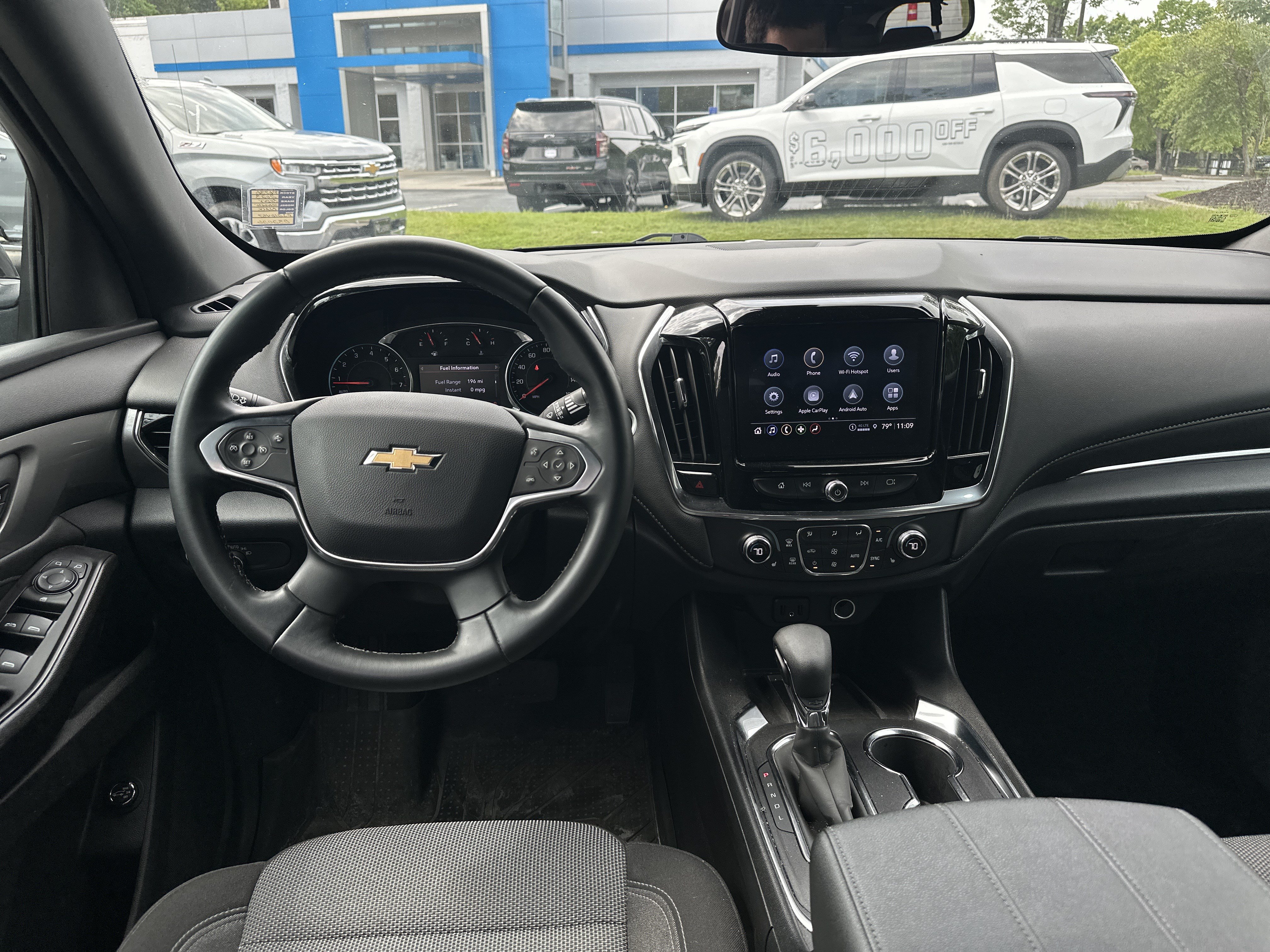 Used 2023 Chevrolet Traverse LT FWD image 31