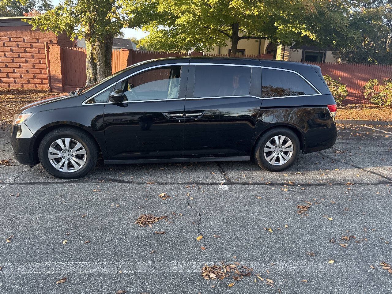 Used 2014 Honda Odyssey EX-L image 1