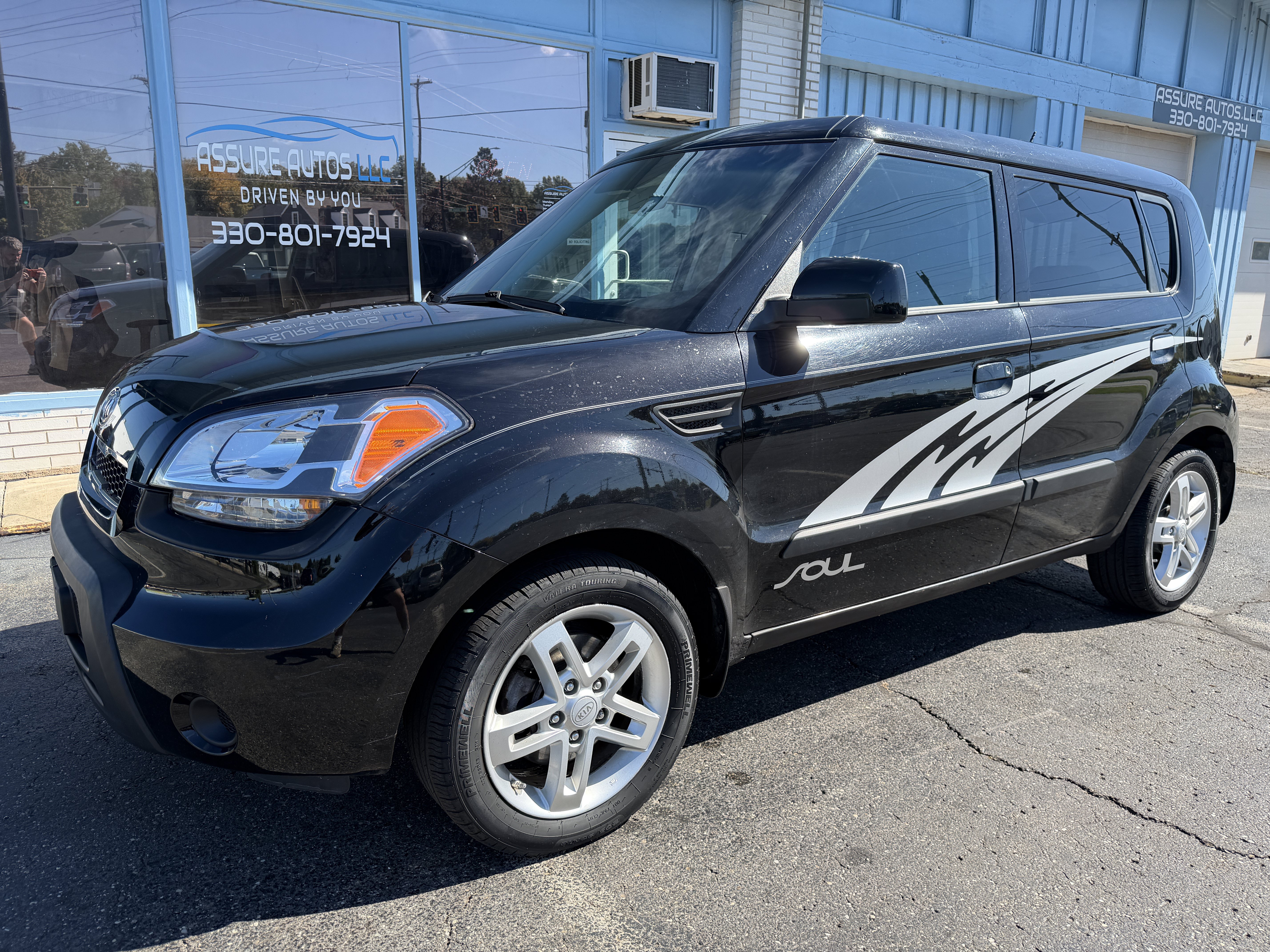 Used 2010 Kia Soul + FWD image 1