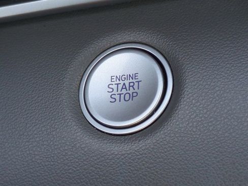 Certified 2023 Hyundai Elantra SEL FWD image 20