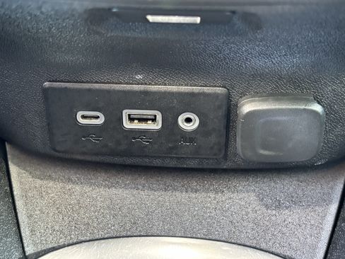 Used 2023 Chevrolet Malibu LT FWD image 21