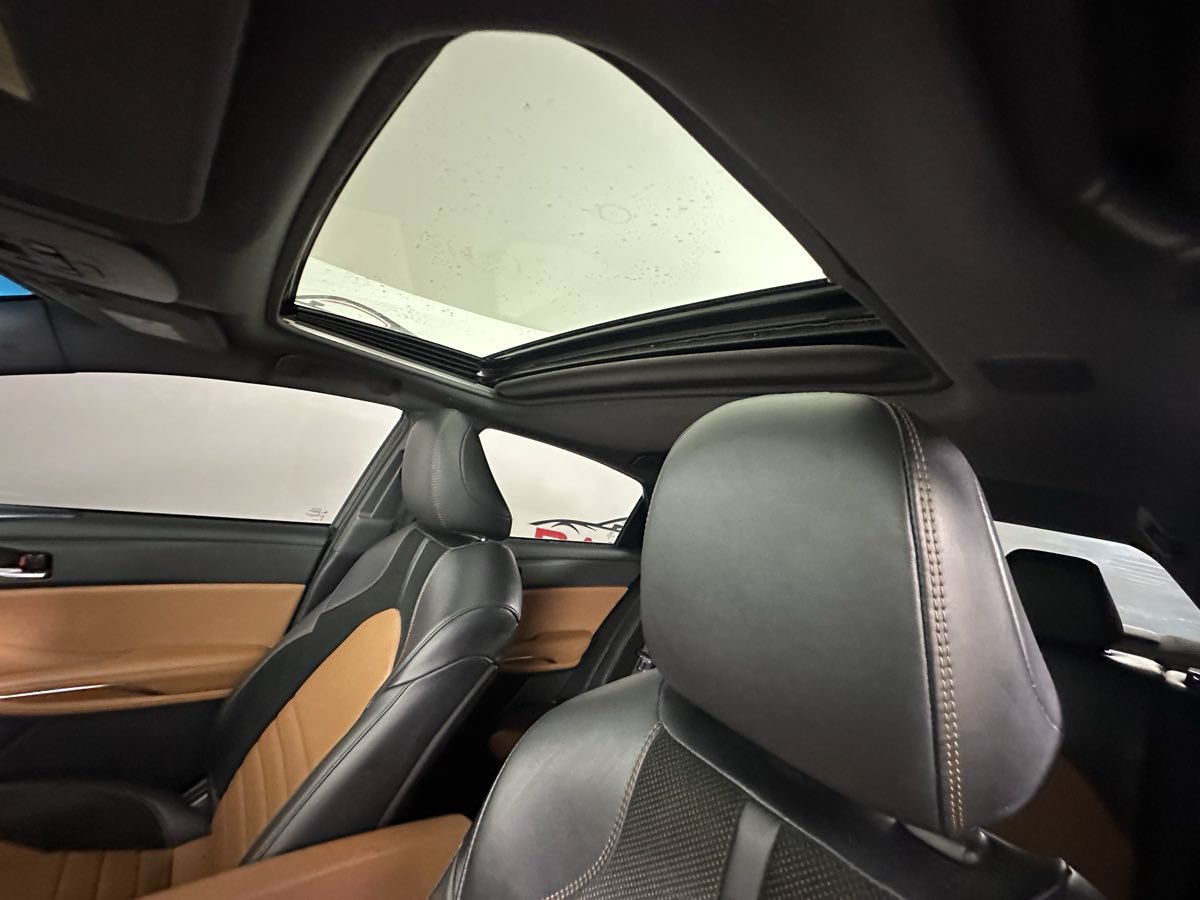 Used 2021 Toyota Avalon Touring w/ Advanced Safety Package FWD image 22