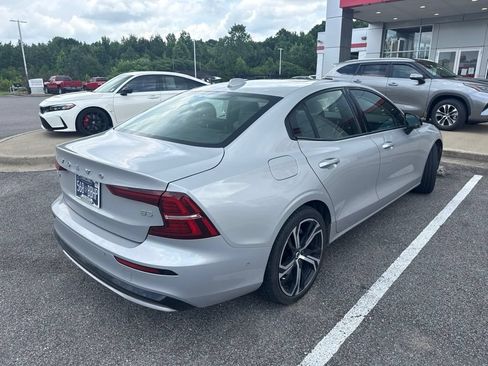Used 2024 Volvo S60 B5 Plus FWD image 3