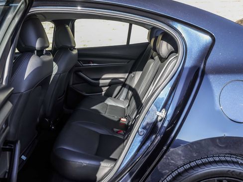 Used 2024 MAZDA MAZDA3 s image 21