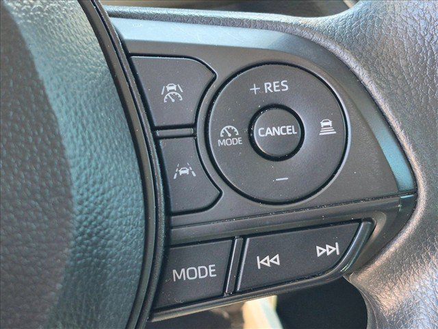 Used 2025 Toyota Corolla LE FWD image 15