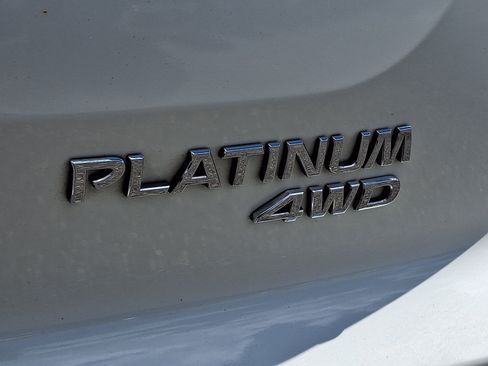 Certified 2023 Nissan Pathfinder Platinum AWD/4WD image 29