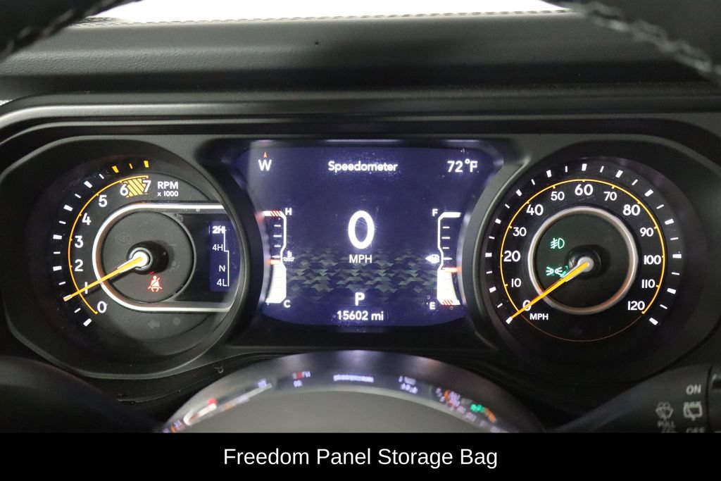 Used 2026 Jeep Wrangler Unlimited Sahara AWD/4WD image 11