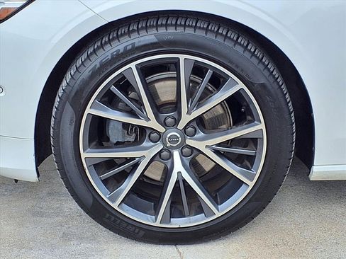 Used 2018 Volvo S90 T5 Momentum w/ Convenience Package image 26