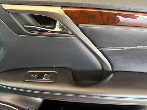 Used 2019 Lexus RX 350 AWD w/ Navigation Package image 19