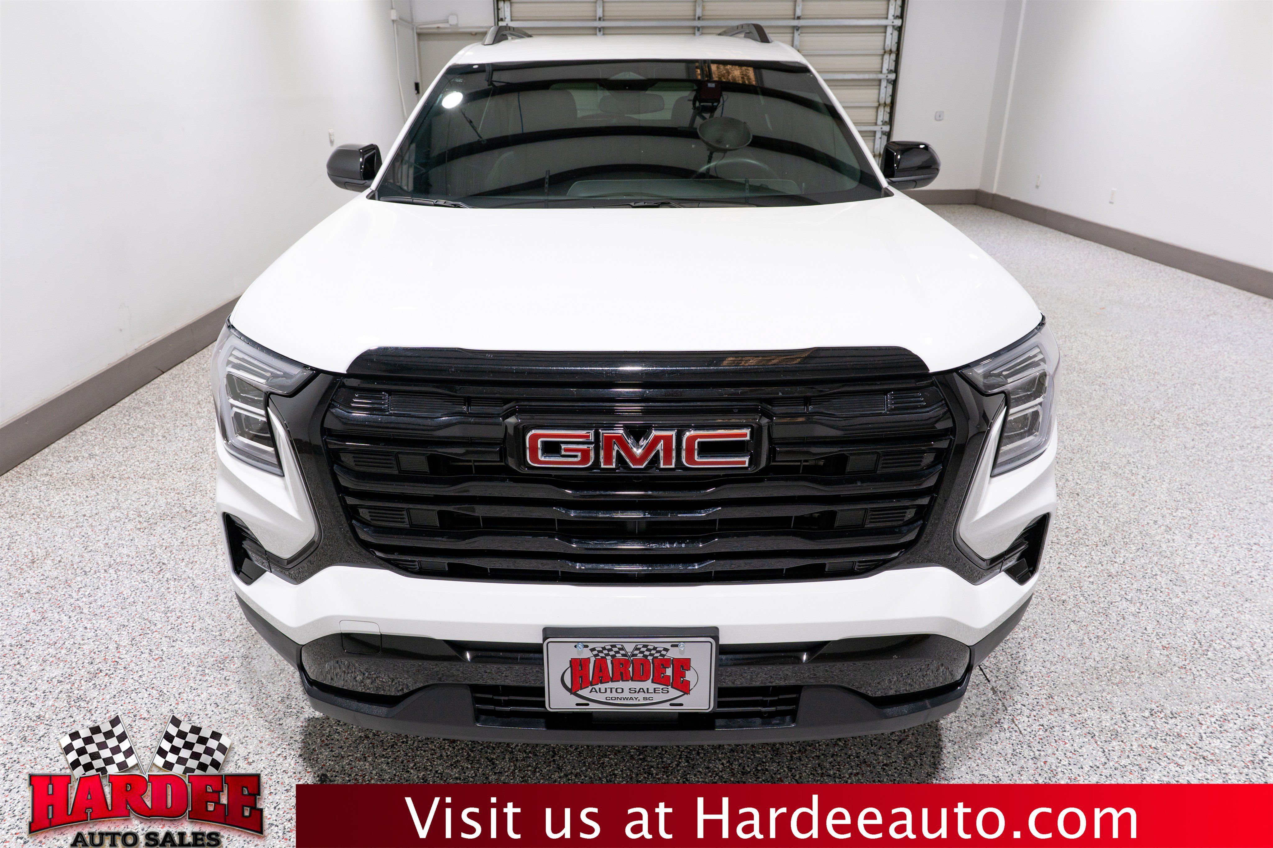 Used 2026 GMC Terrain Elevation w/ Elevation Premium Package FWD image 7