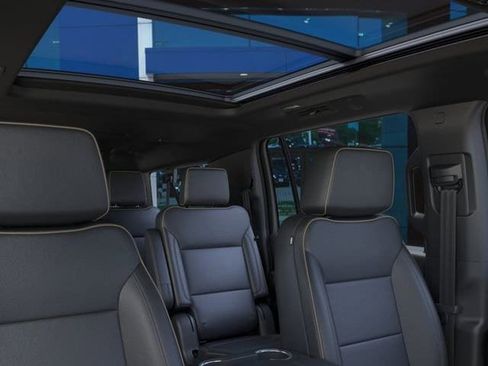 New 2026 Chevrolet Suburban Premier image 24