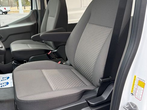 New 2026 Ford Transit 250 148 Medium Roof image 11