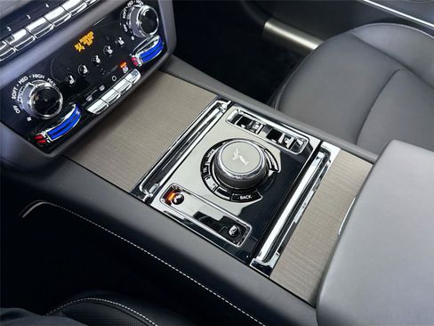 Used 2025 Rolls-Royce Spectre AWD/4WD image 22