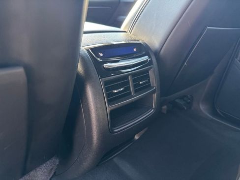 Used 2024 Cadillac XT5 Premium Luxury image 13