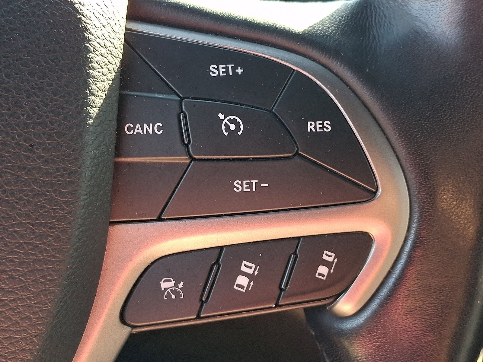 Used 2021 Jeep Grand Cherokee Limited w/ Quick Order Package 28K 80th AWD/4WD image 25