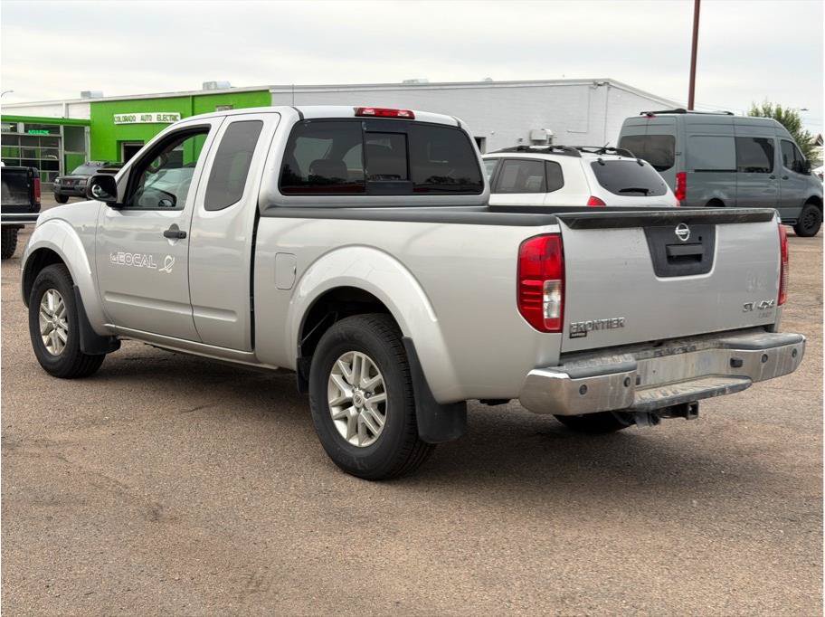 Used 2017 Nissan Frontier SV w/ SV Value Truck Package AWD/4WD image 3